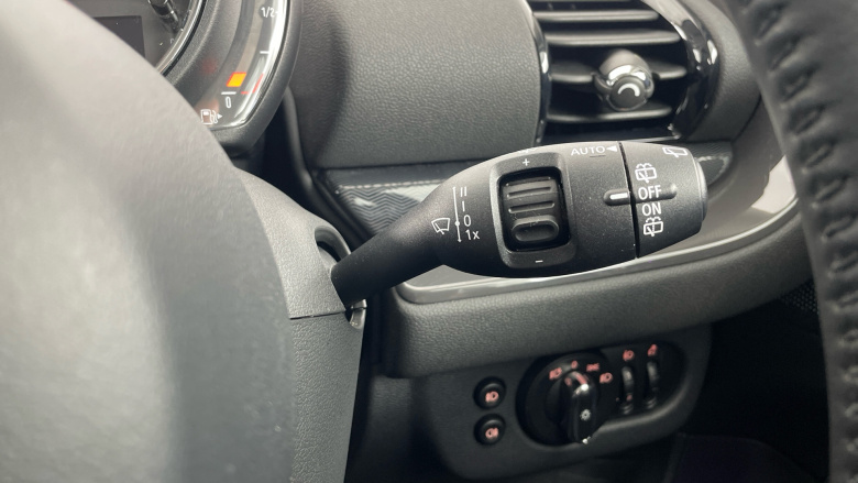 MINI Clubman 1.5 Cooper Classic 6dr Auto Petrol Estate